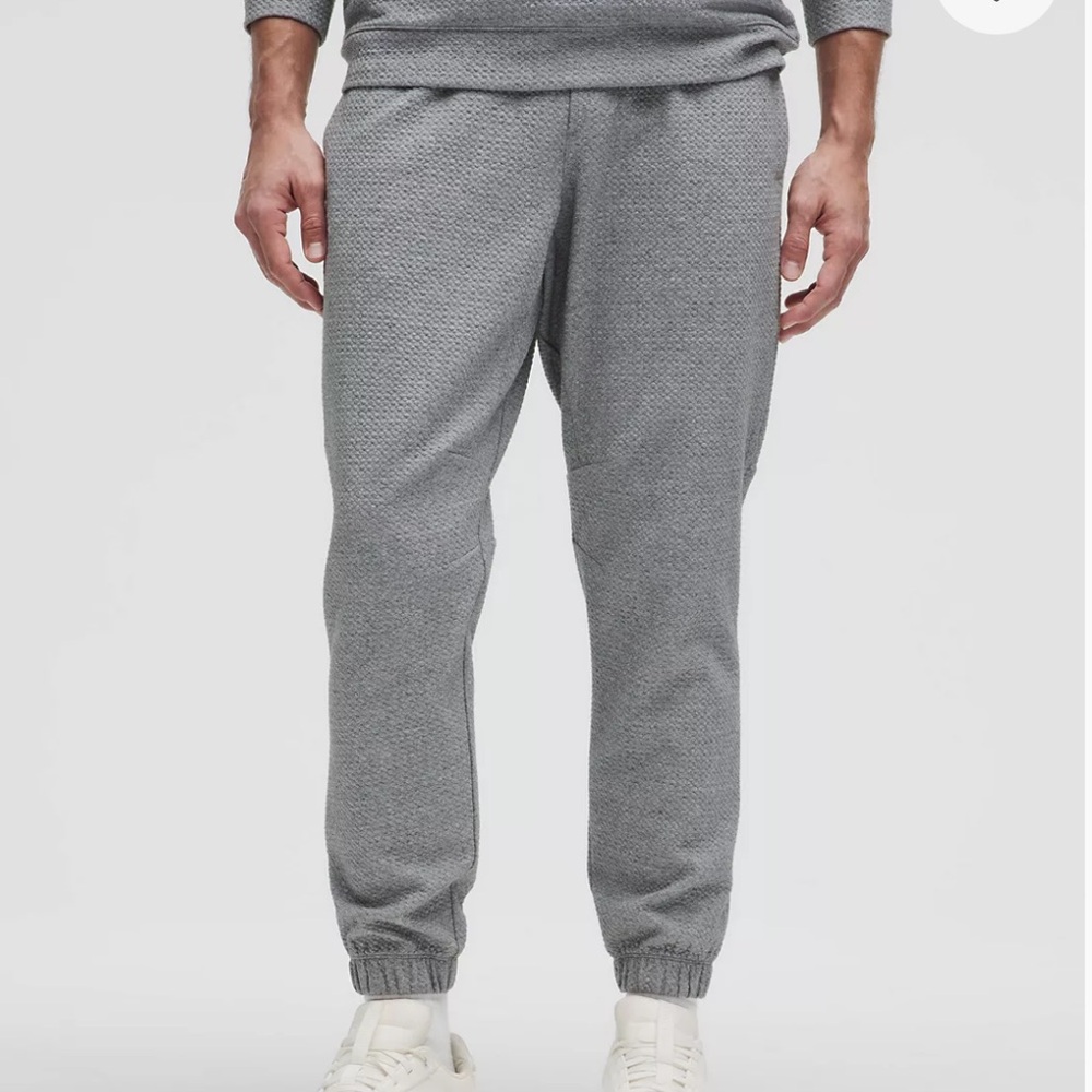 NWT lululemon Textured Double-Knit
Cotton Jogger